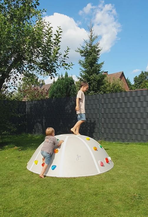 Jupiduu Climb & Jump Dome -