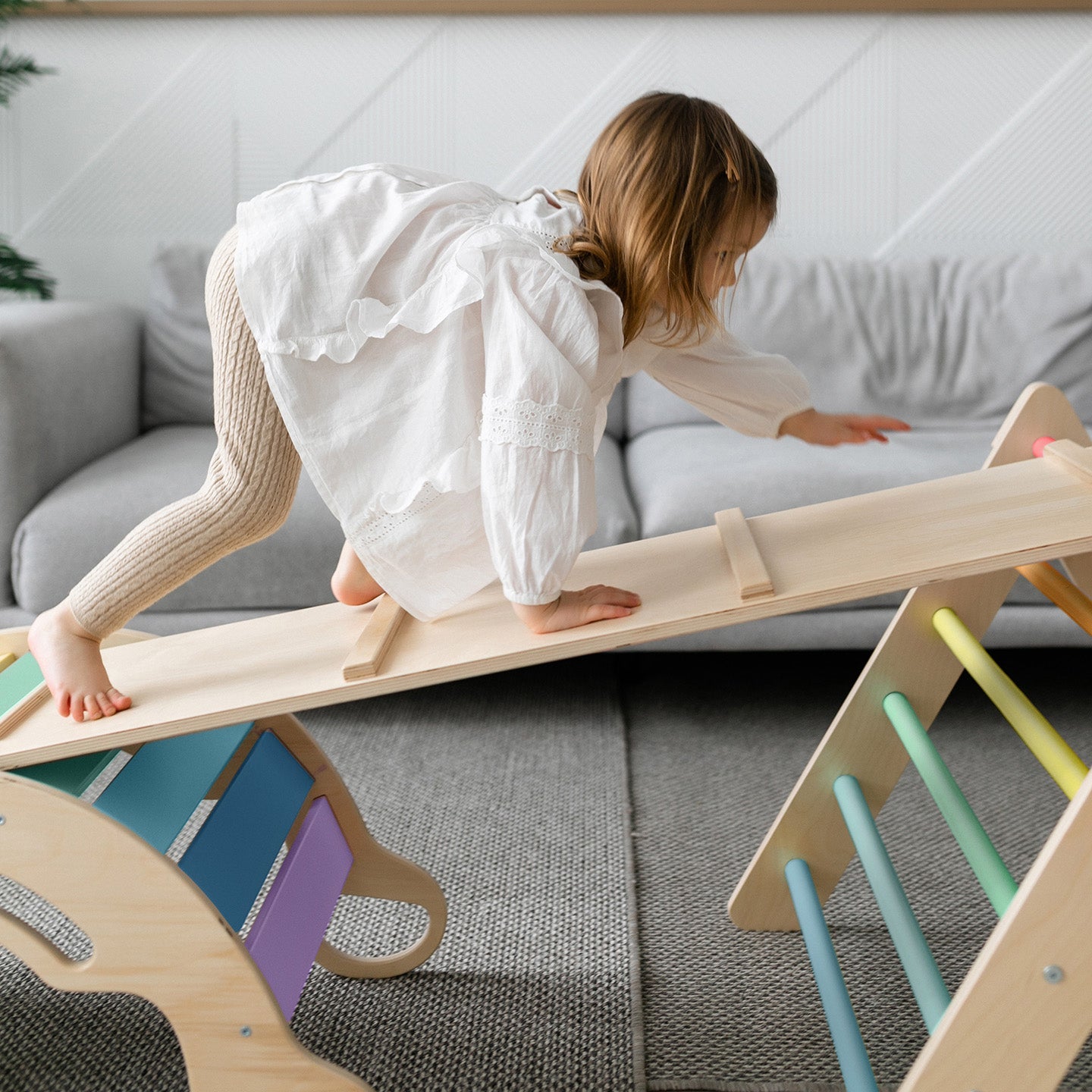 BusyKids Pikler groot set – driehoek, 2 planken & balanswip – regenboog