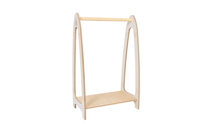 houten kinderkledingrek boog wit klein op kindhoogte