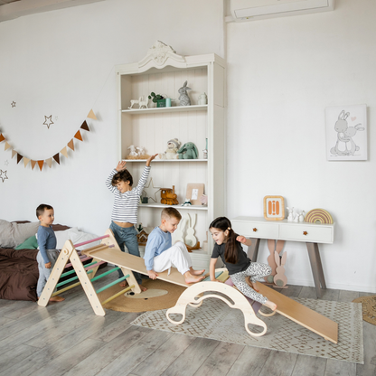 BusyKids Pikler groot set – driehoek, 2 planken & balanswip – regenboog