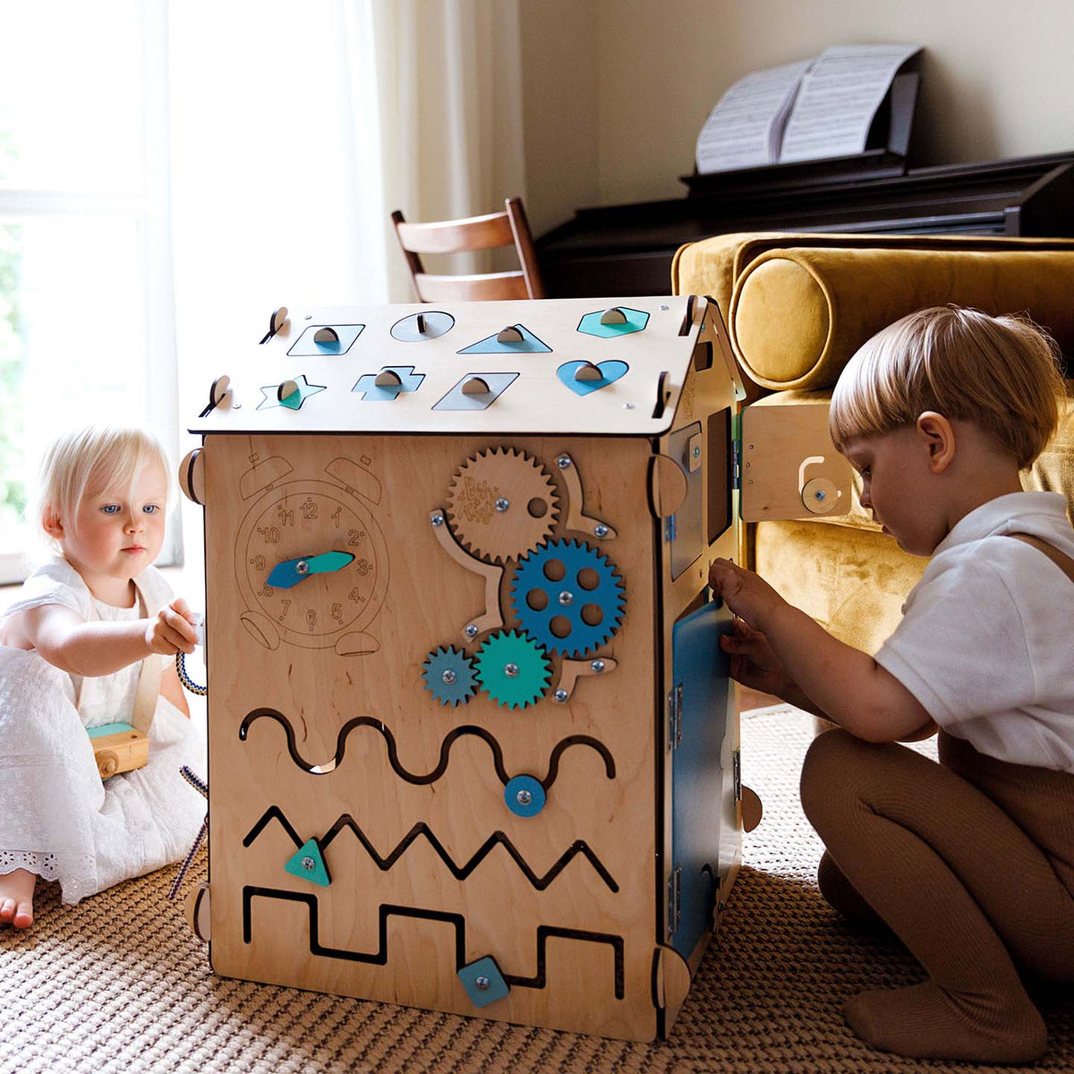 Maisonnette BusyKids Busy Board – naturel menthe, édition limitée