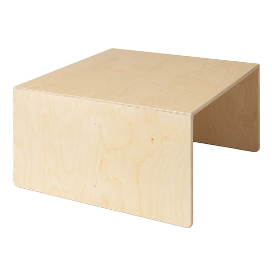 houten kindertafel met bank voor de speelhoek