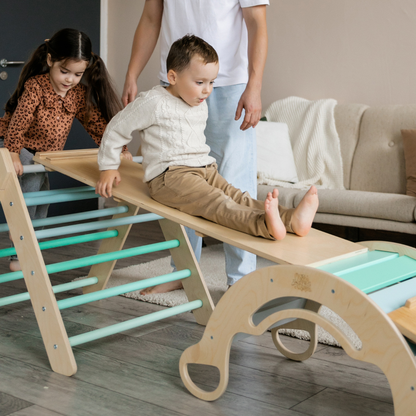 BusyKids Pikler set – driehoek, plank & balanswip – regenboog