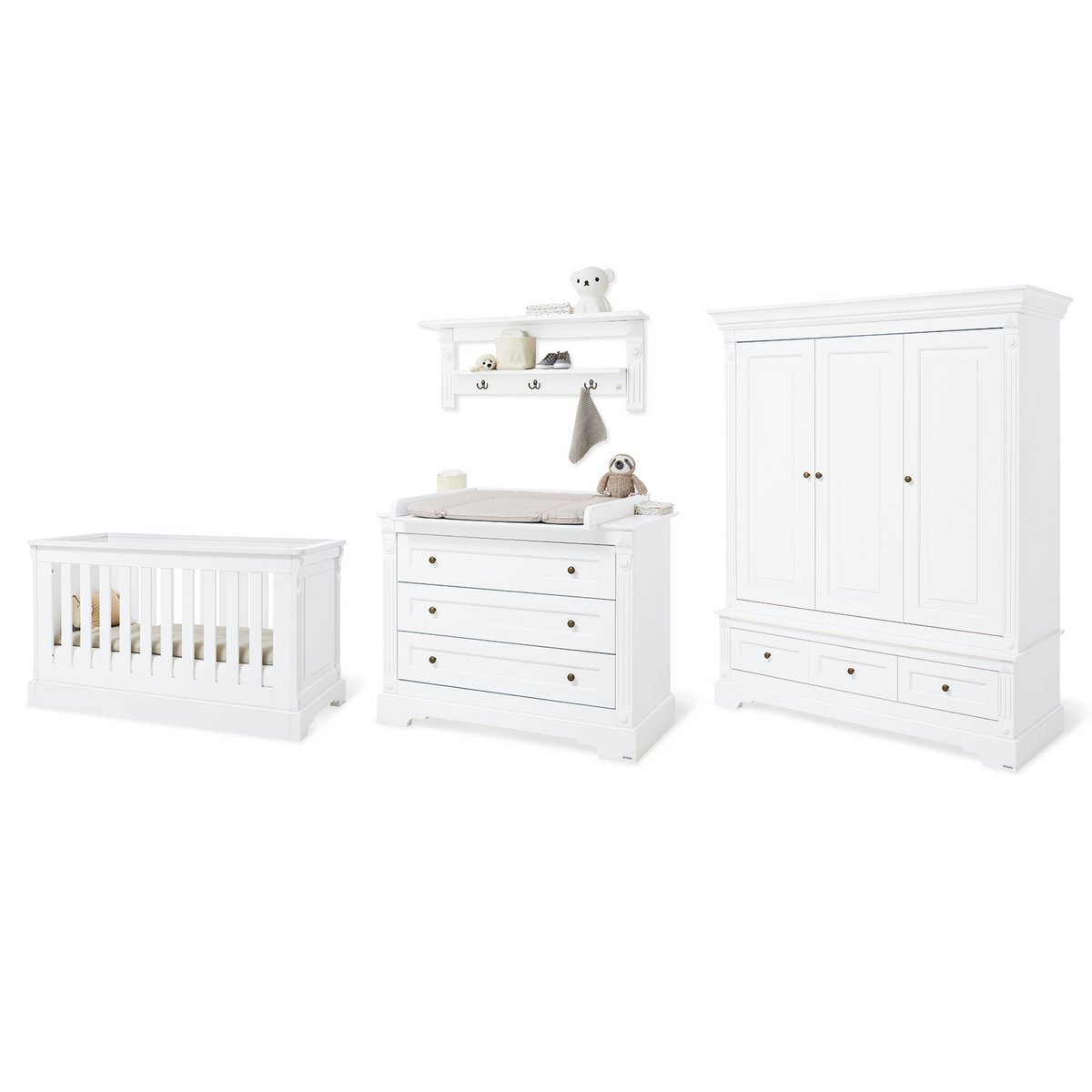 Babykamer Emilia breed – 4-delig met grote kledingkast