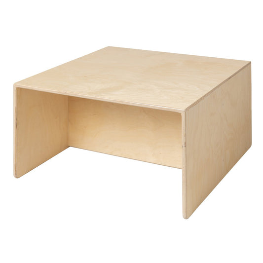 houten kindertafel met bank voor de speelhoek