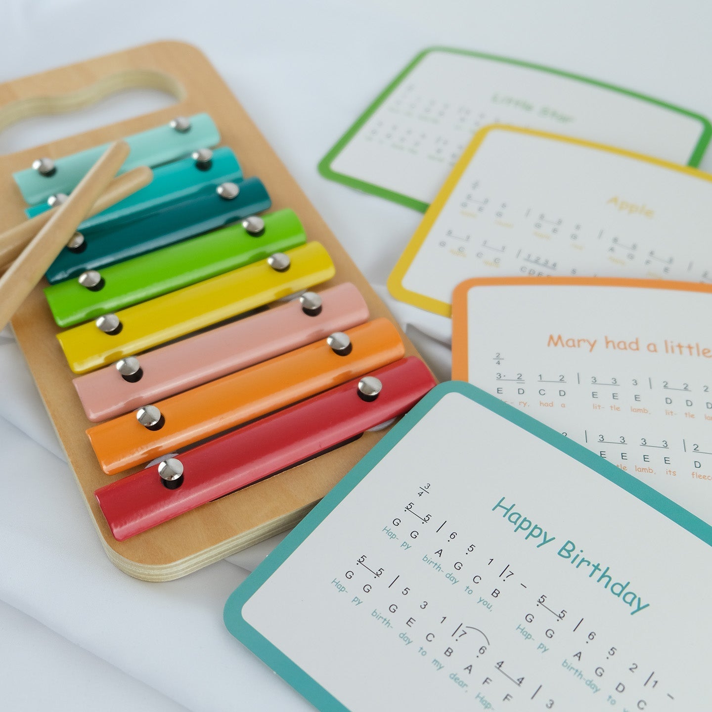 BusyKids Montessori muziekset