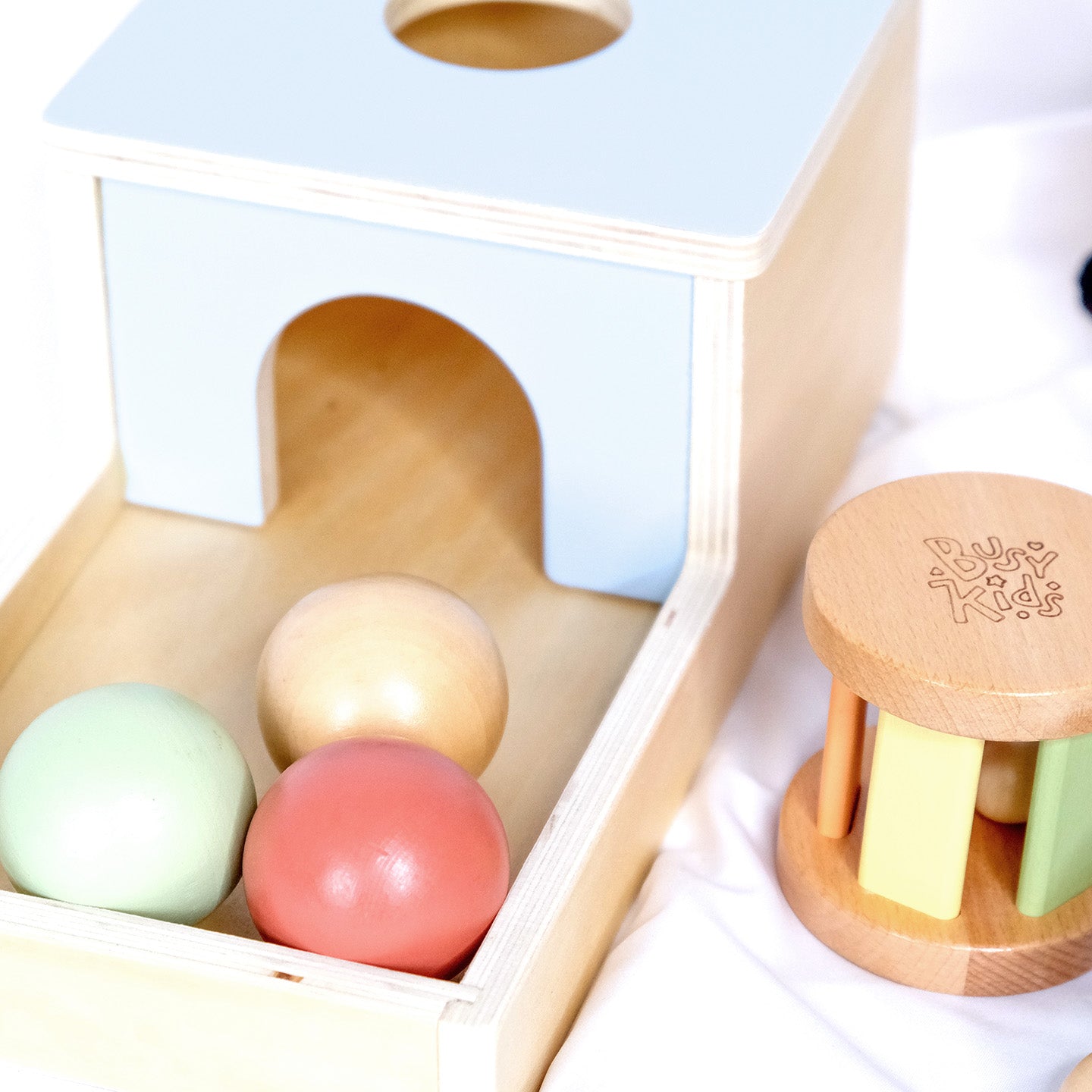 BusyKids Montessori box – 6-12 maanden