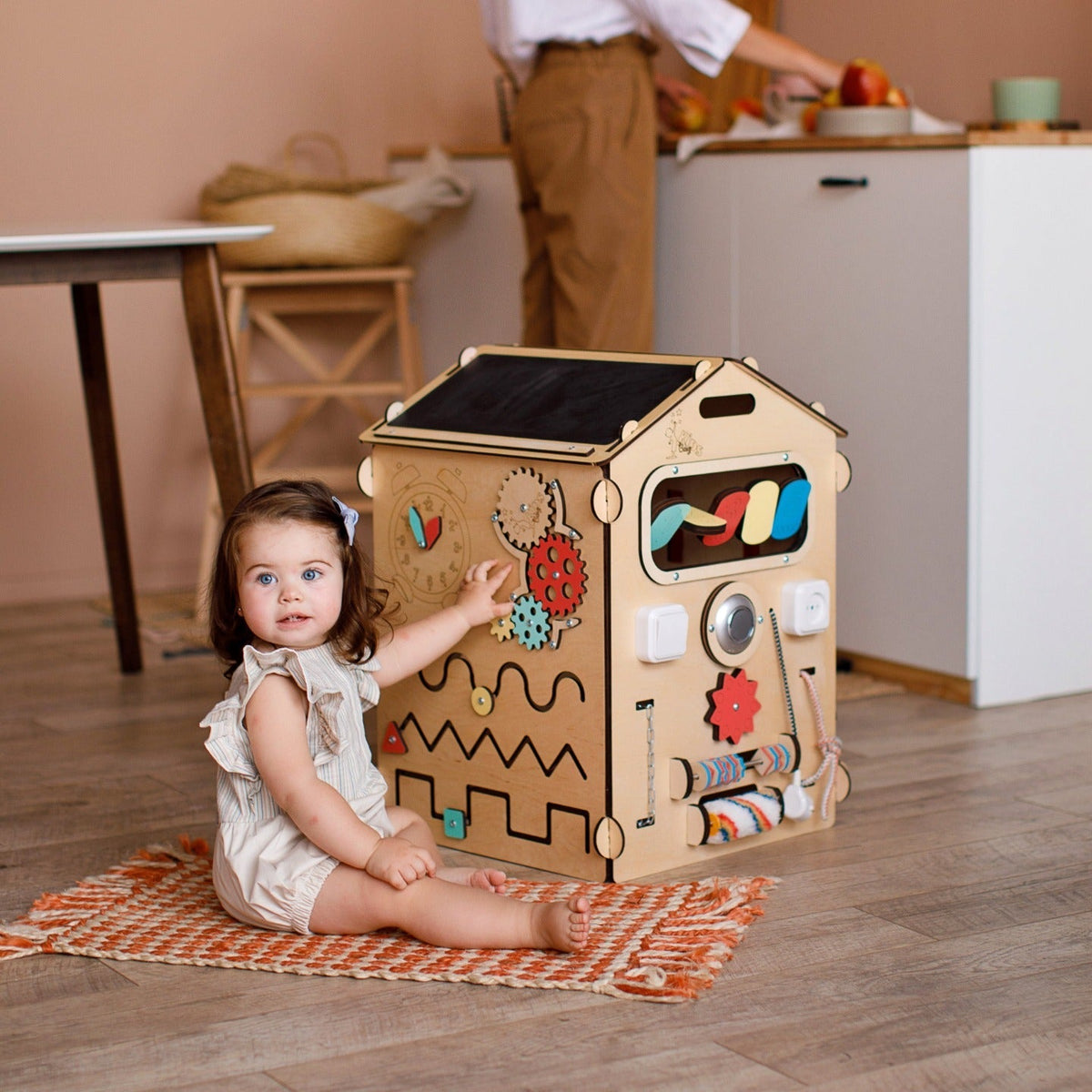 Maison de jeu BusyKids Busy Board – naturel