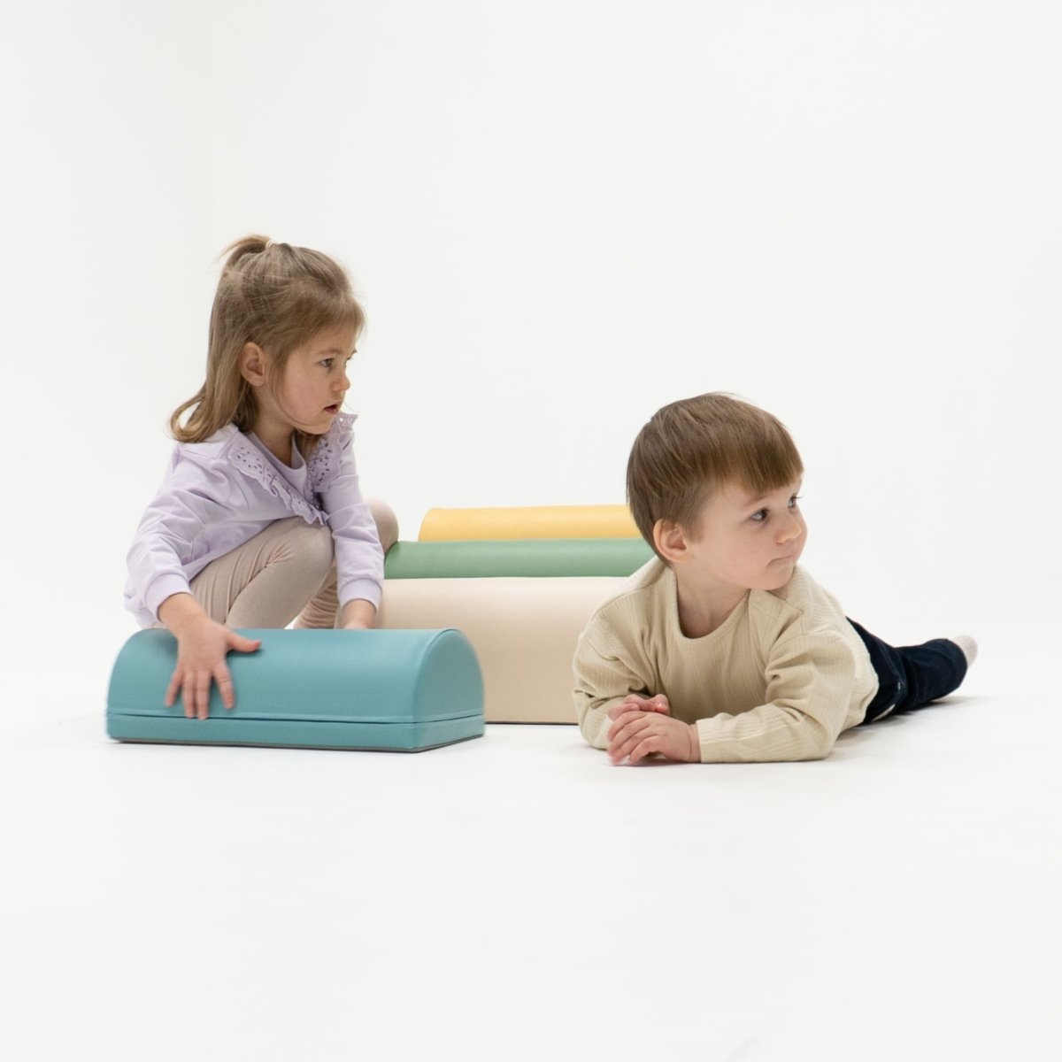 soft play set met modulaire foamblokken voor baby's peuters en kleuters