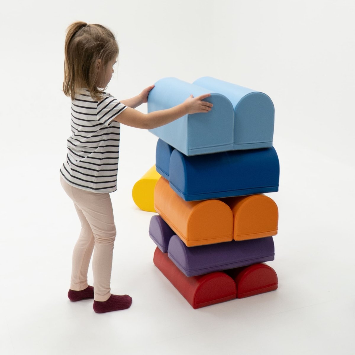 soft play set met modulaire foamblokken voor baby's peuters en kleuters