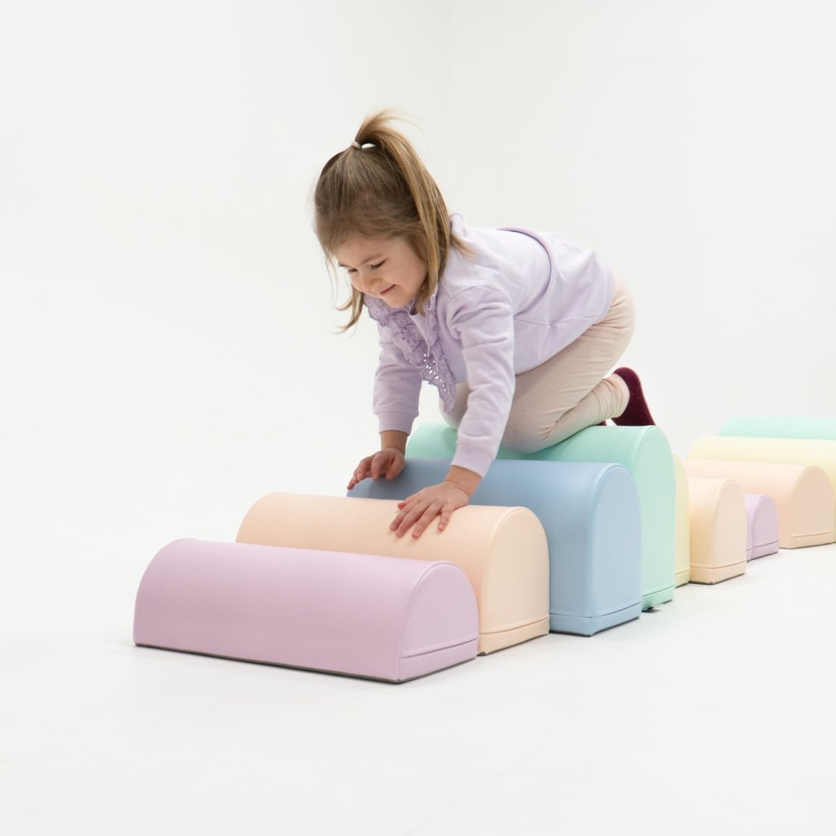 soft play set met modulaire foamblokken voor baby's peuters en kleuters