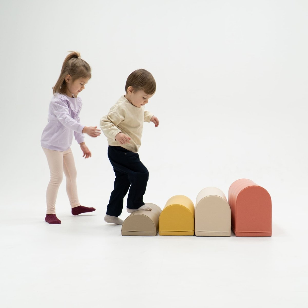 soft play set met modulaire foamblokken voor baby's peuters en kleuters
