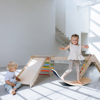 houten Pikler klimdriehoek met klimkubus glijbaan en klimhelling