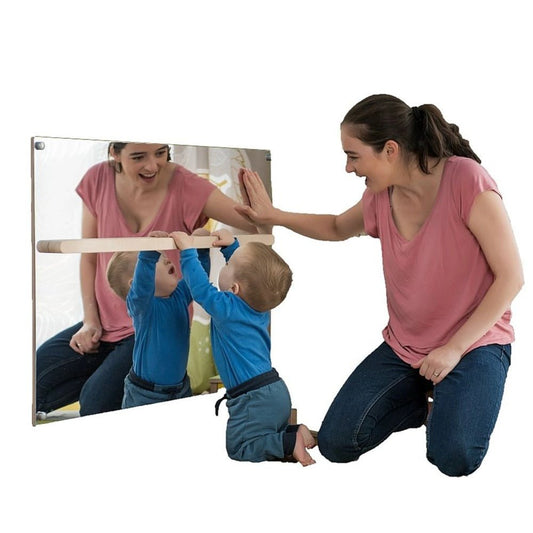 Montessori babyspiegel met verstelbare optrekbalk