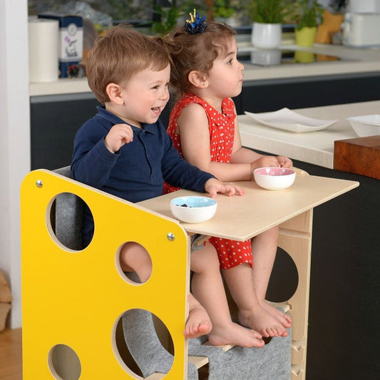Leea's Tower XL – 56 cm breed platform waarop twee kinderen naast elkaar staan