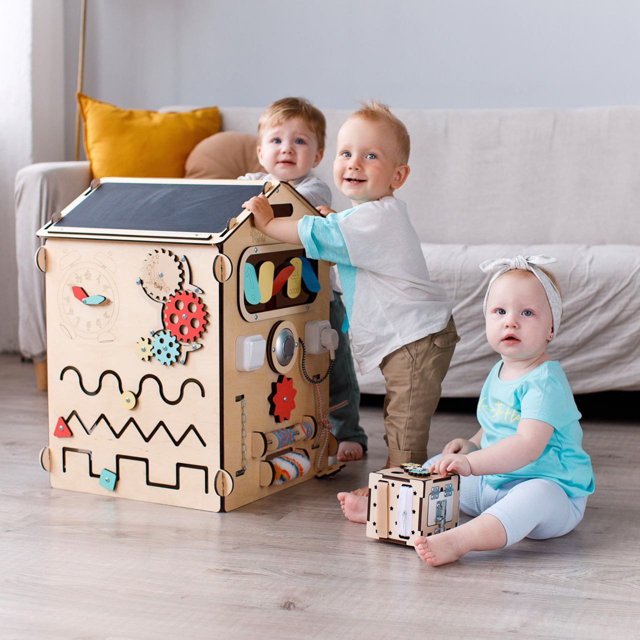 BusyKids speelhuisje naturel met activity cube