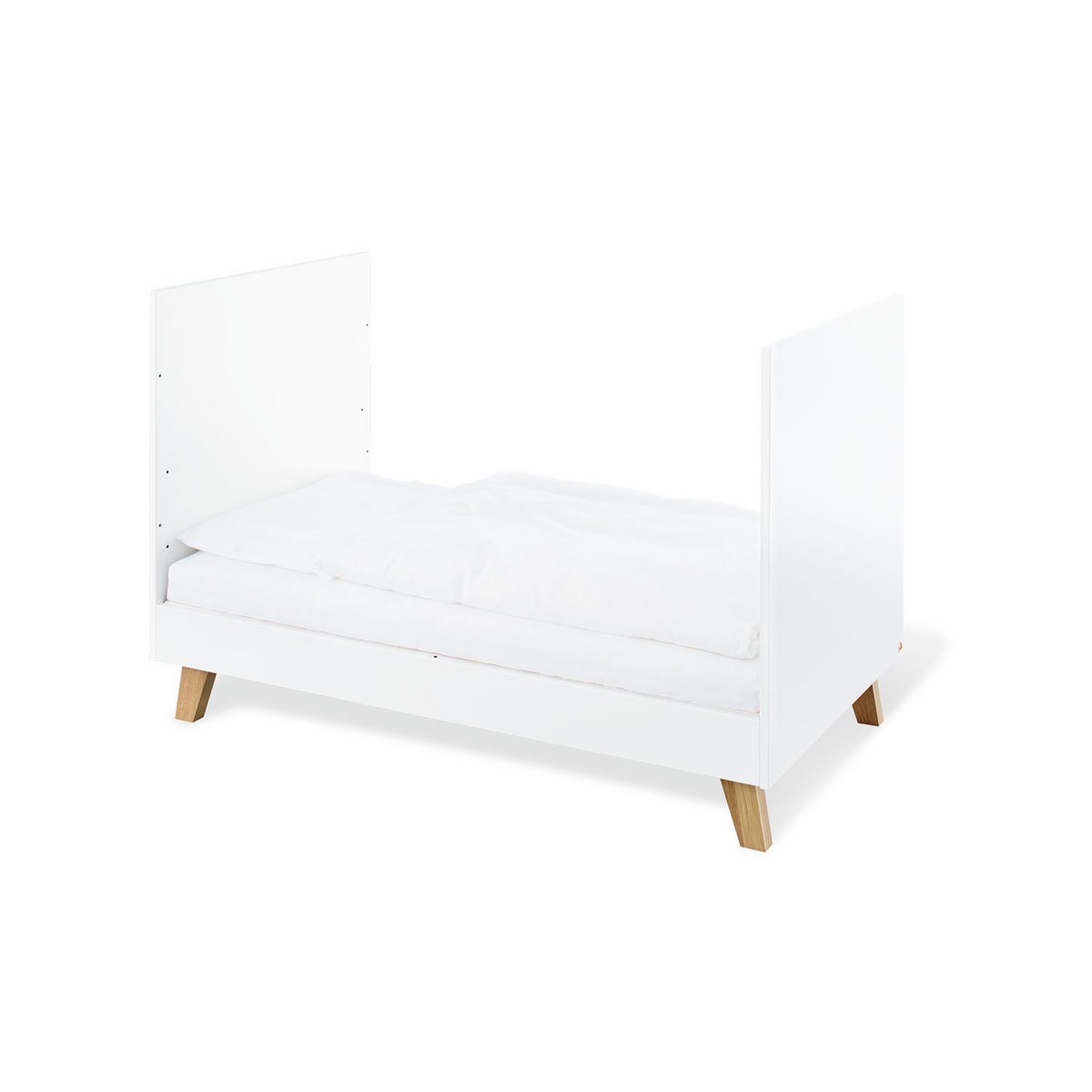 babykamer meubelset met wandplank
