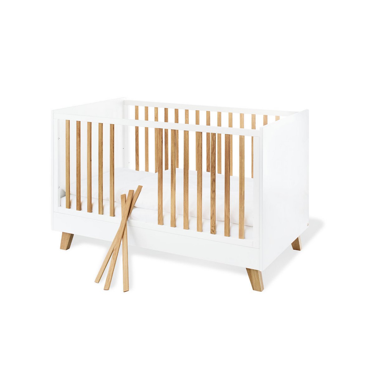 babykamer meubelset met wandplank