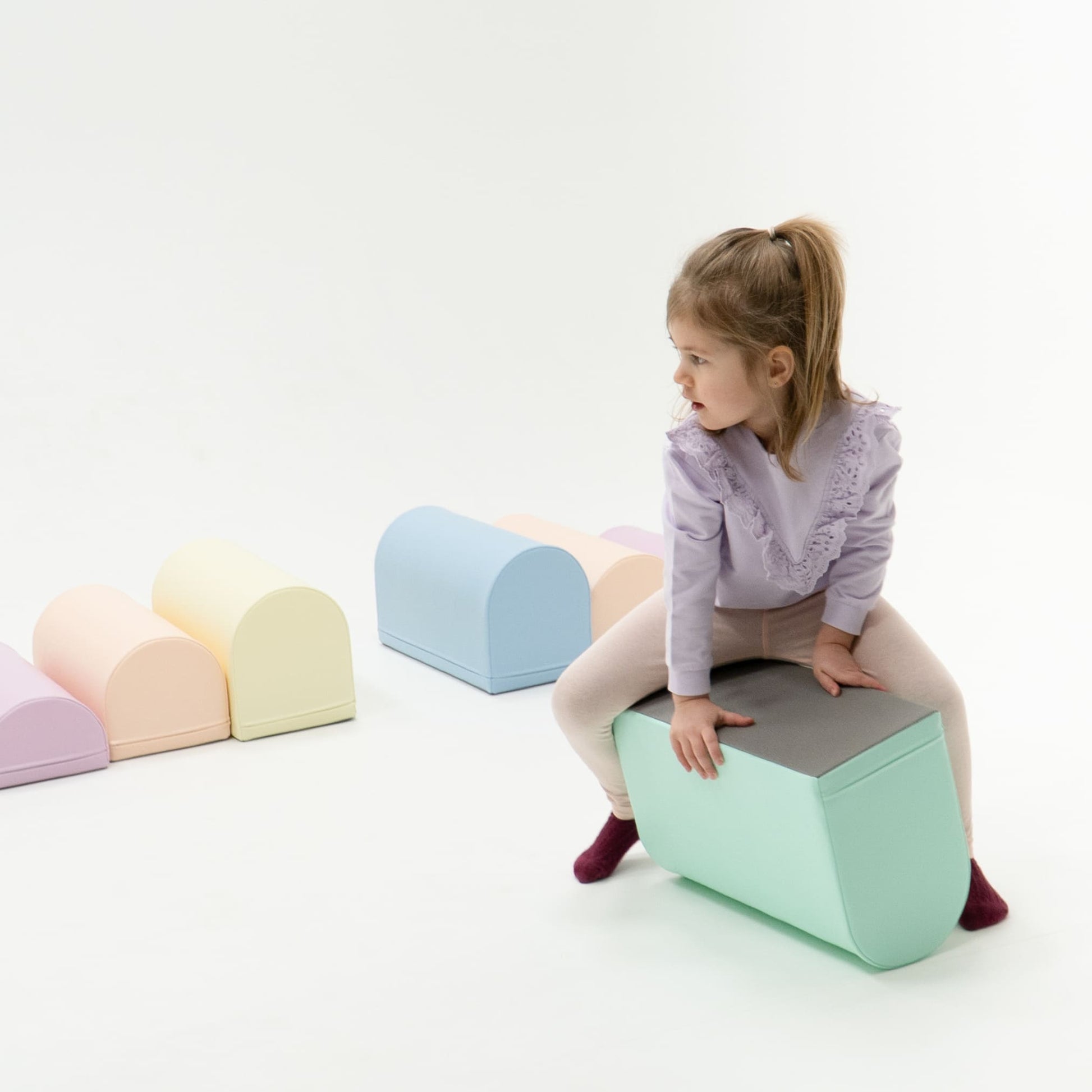soft play set met modulaire foamblokken voor baby's peuters en kleuters