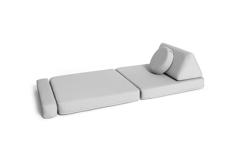 Shappy Armchair Original 80 cm in Light Grey — omgebouwd tot slaapplek